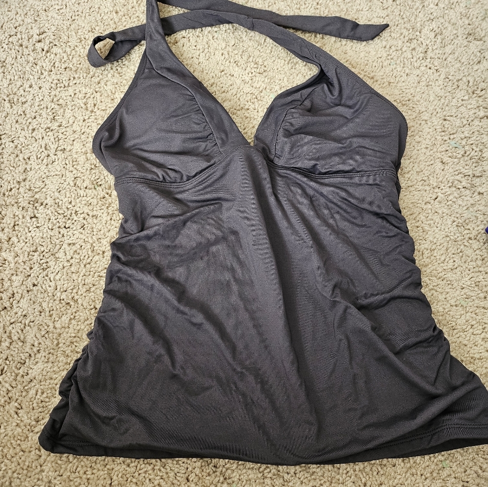 2 Athleta Taniki tops